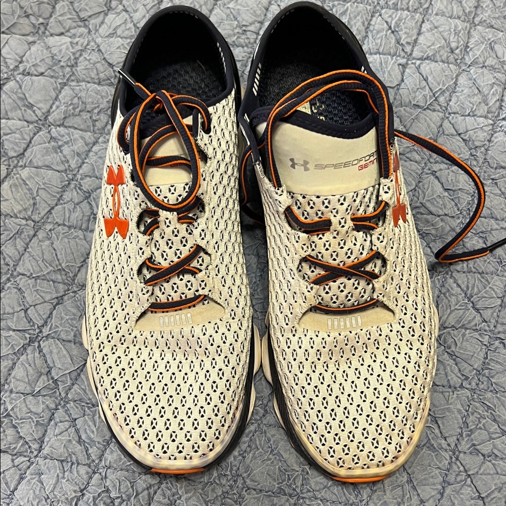 Under Armour shoes, excellent condition size 10 1/2